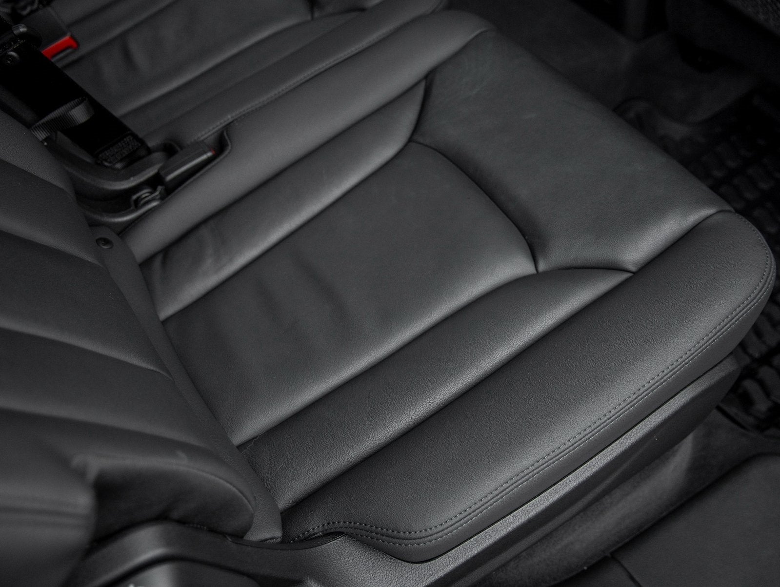 2023 Audi Q7 45 Premium Plus quattro