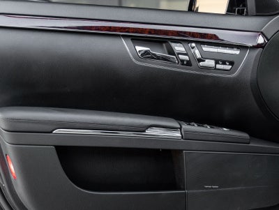 2011 Mercedes-Benz S-Class S 550