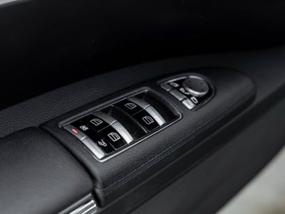 2011 Mercedes-Benz S-Class S 550