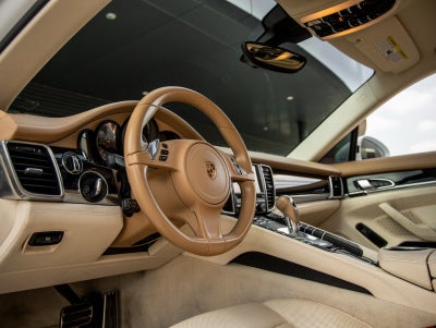 2016 Porsche Panamera Panamera Edition