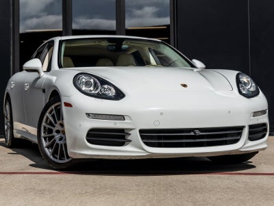 2016 Porsche Panamera Panamera Edition