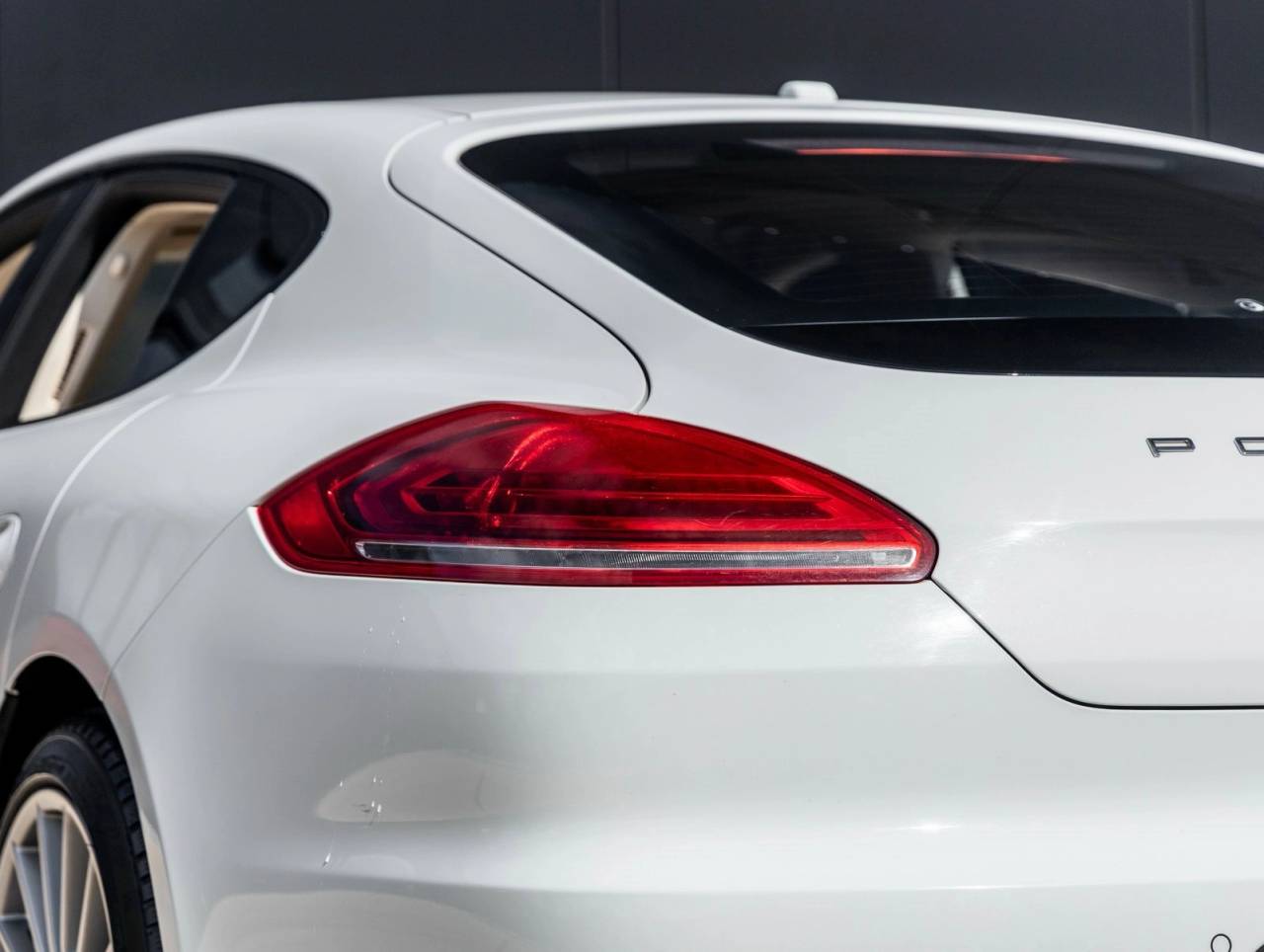 2016 Porsche Panamera Panamera Edition