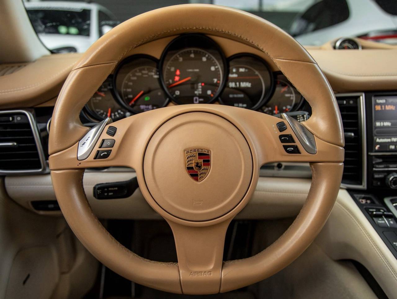 2016 Porsche Panamera Panamera Edition