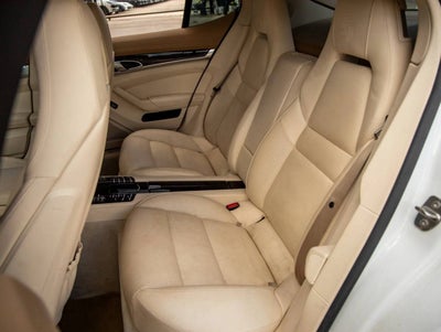 2016 Porsche Panamera Panamera Edition