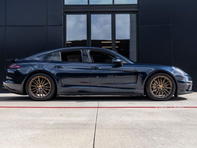 2018 Porsche Panamera Panamera 4