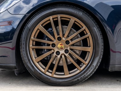 2018 Porsche Panamera Panamera 4