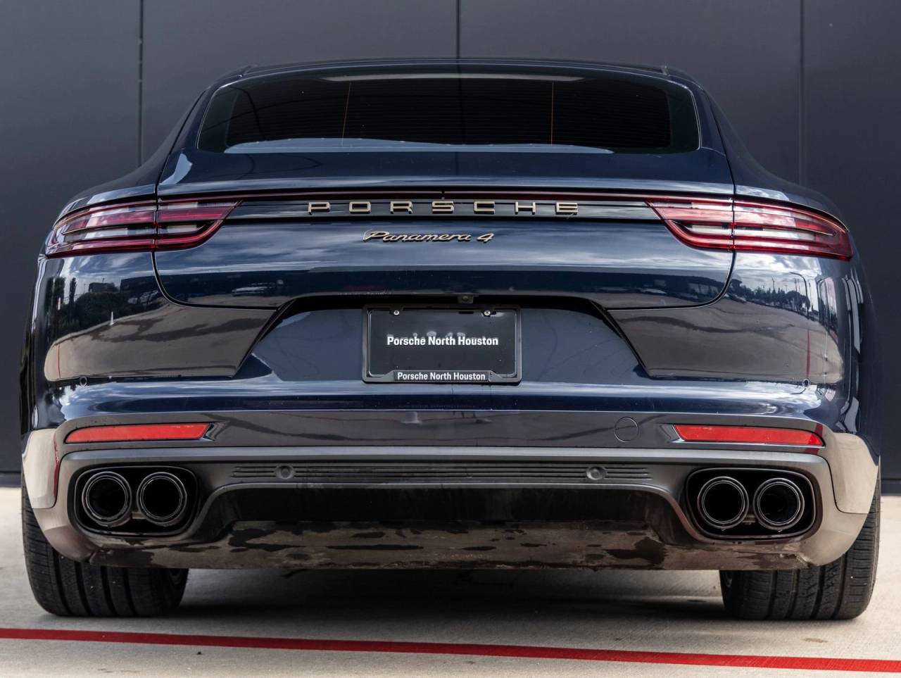 2018 Porsche Panamera Panamera 4