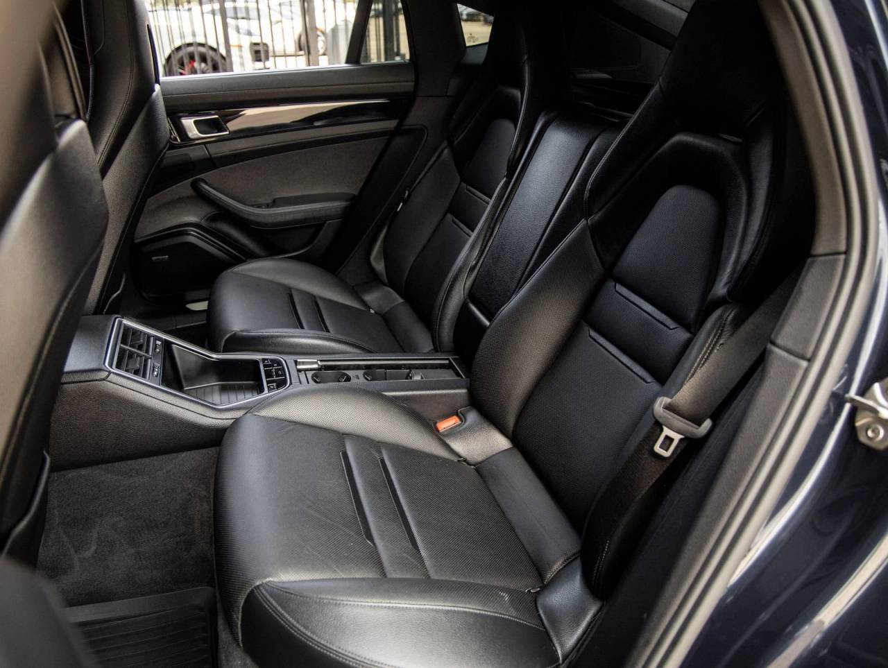 2018 Porsche Panamera Panamera 4