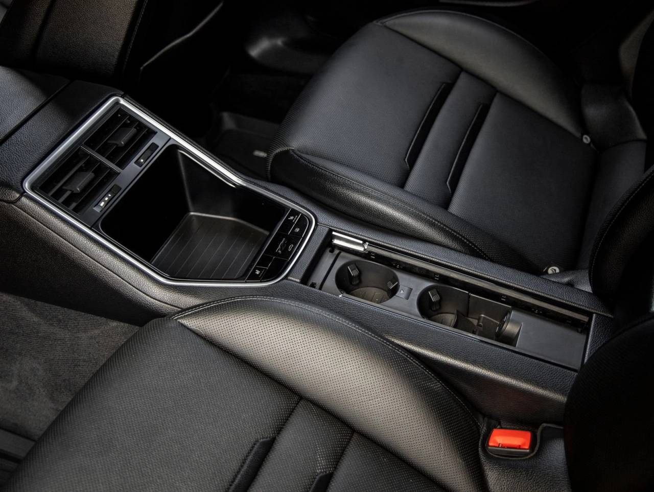 2018 Porsche Panamera Panamera 4