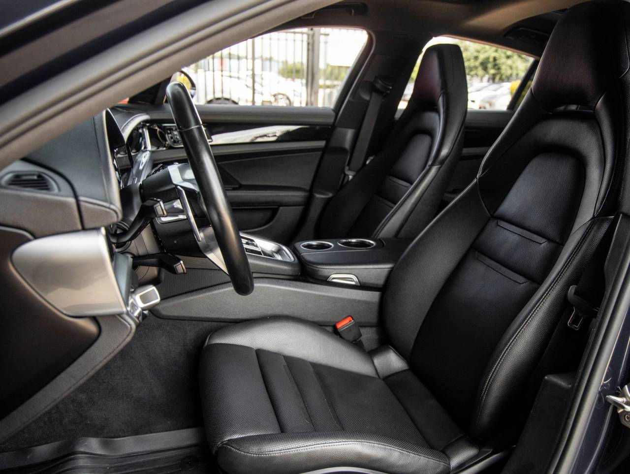 2018 Porsche Panamera Panamera 4