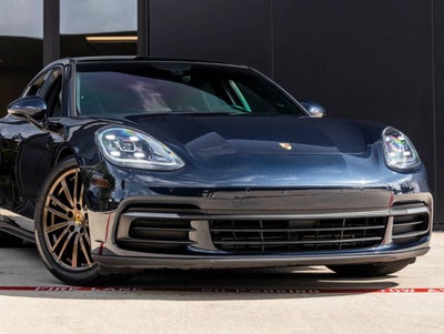 2018 Porsche Panamera Panamera 4