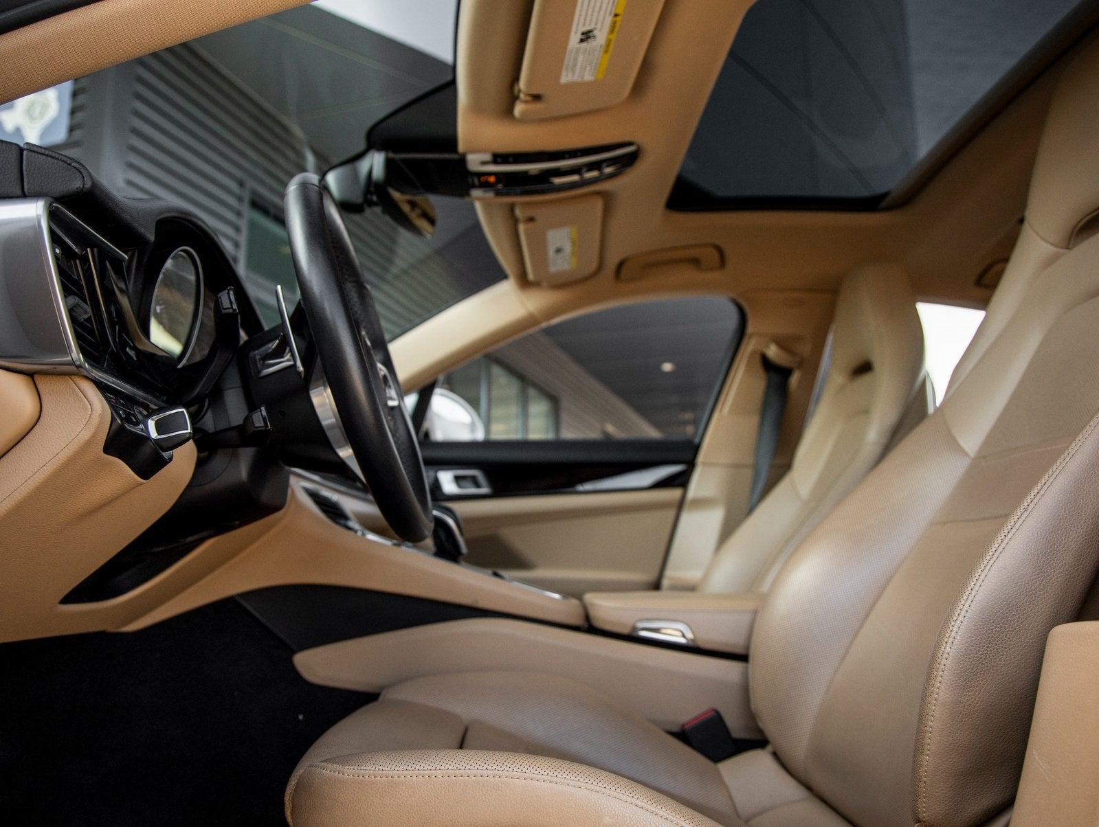 2018 Porsche Panamera Panamera