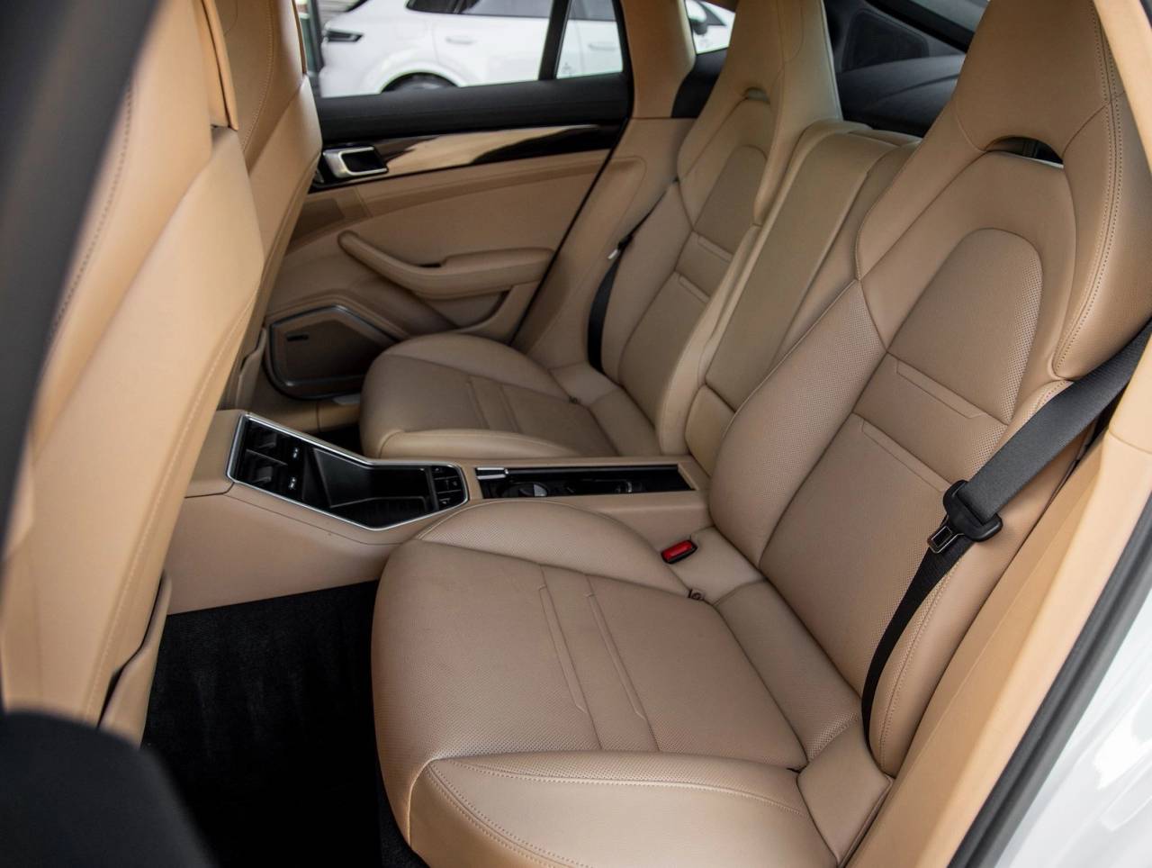 2018 Porsche Panamera Panamera