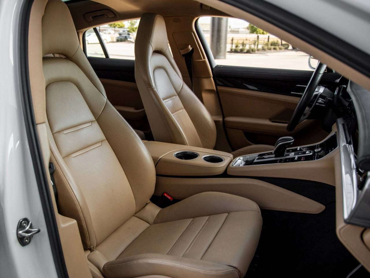 2018 Porsche Panamera Panamera