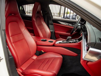 2020 Porsche Panamera Panamera