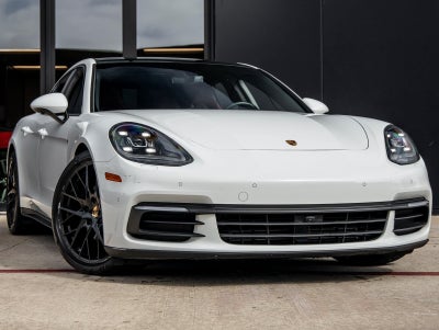 2020 Porsche Panamera Panamera