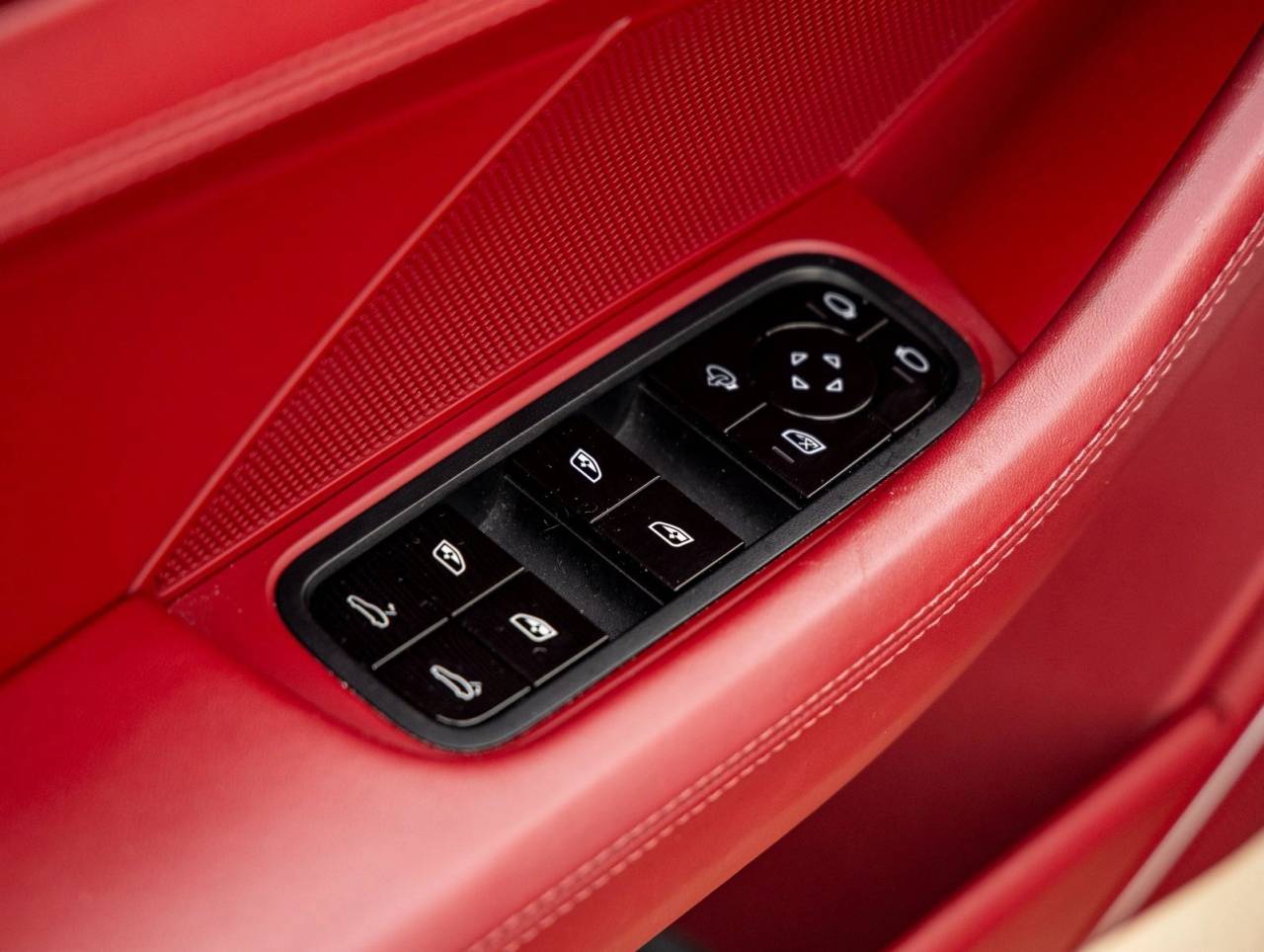 2020 Porsche Panamera Panamera