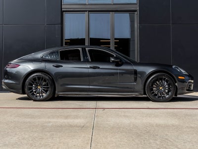 2017 Porsche Panamera Panamera