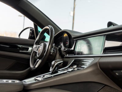 2017 Porsche Panamera Panamera