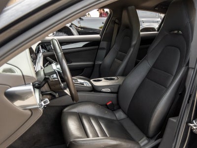 2017 Porsche Panamera Panamera