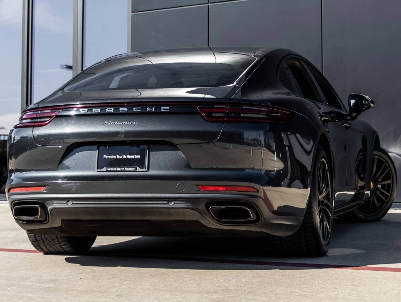 2017 Porsche Panamera Panamera