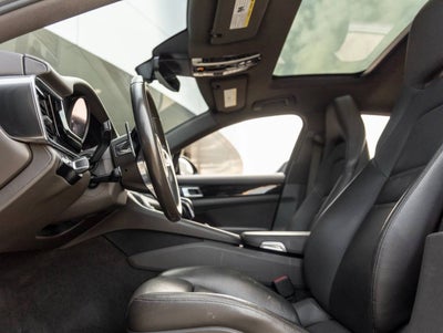 2017 Porsche Panamera Panamera