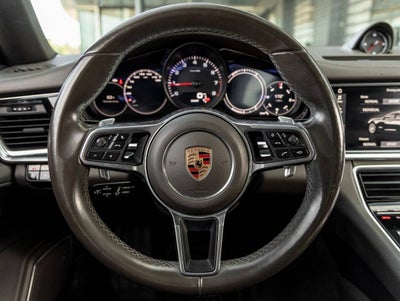 2017 Porsche Panamera Panamera