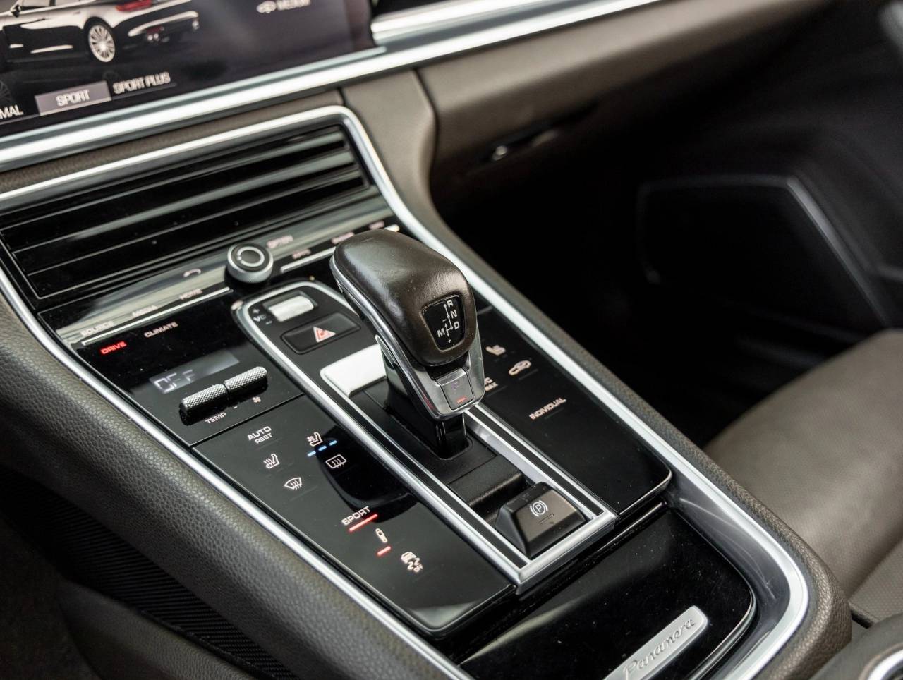 2017 Porsche Panamera Panamera