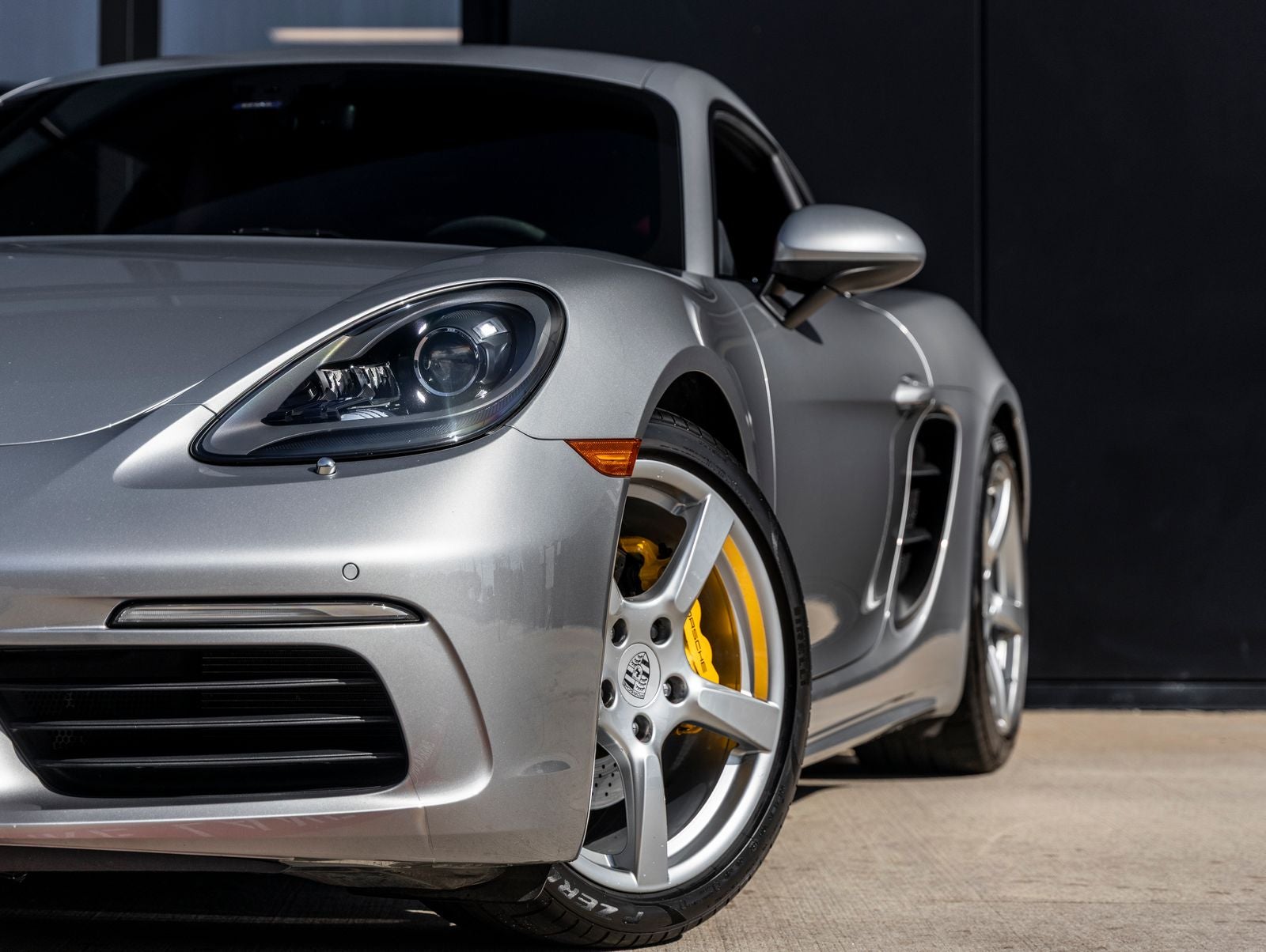 2019 Porsche 718 Cayman Base