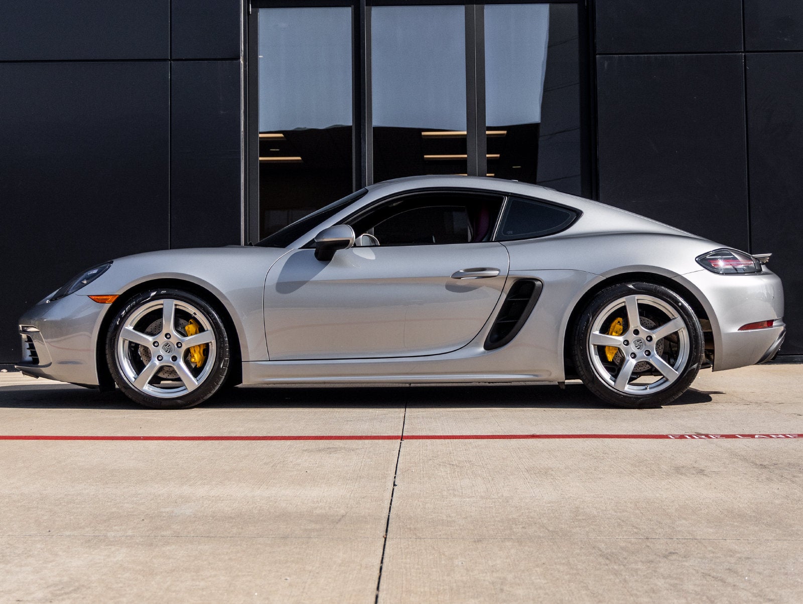 2019 Porsche 718 Cayman Base