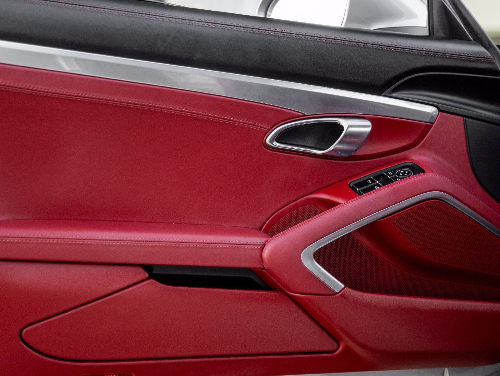 2019 Porsche 718 Cayman Base