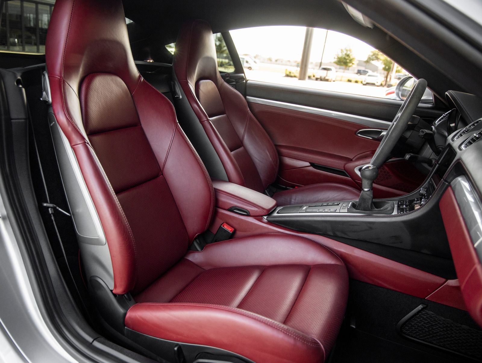 2019 Porsche 718 Cayman Base