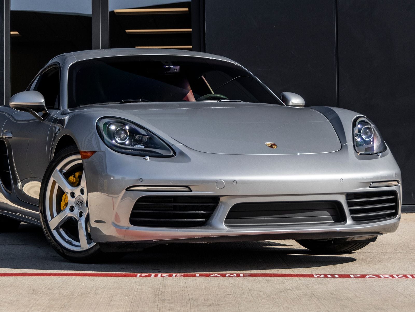2019 Porsche 718 Cayman Base