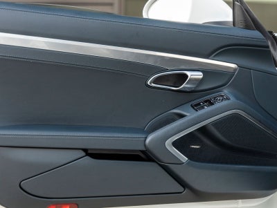 2024 Porsche 718 Cayman Base