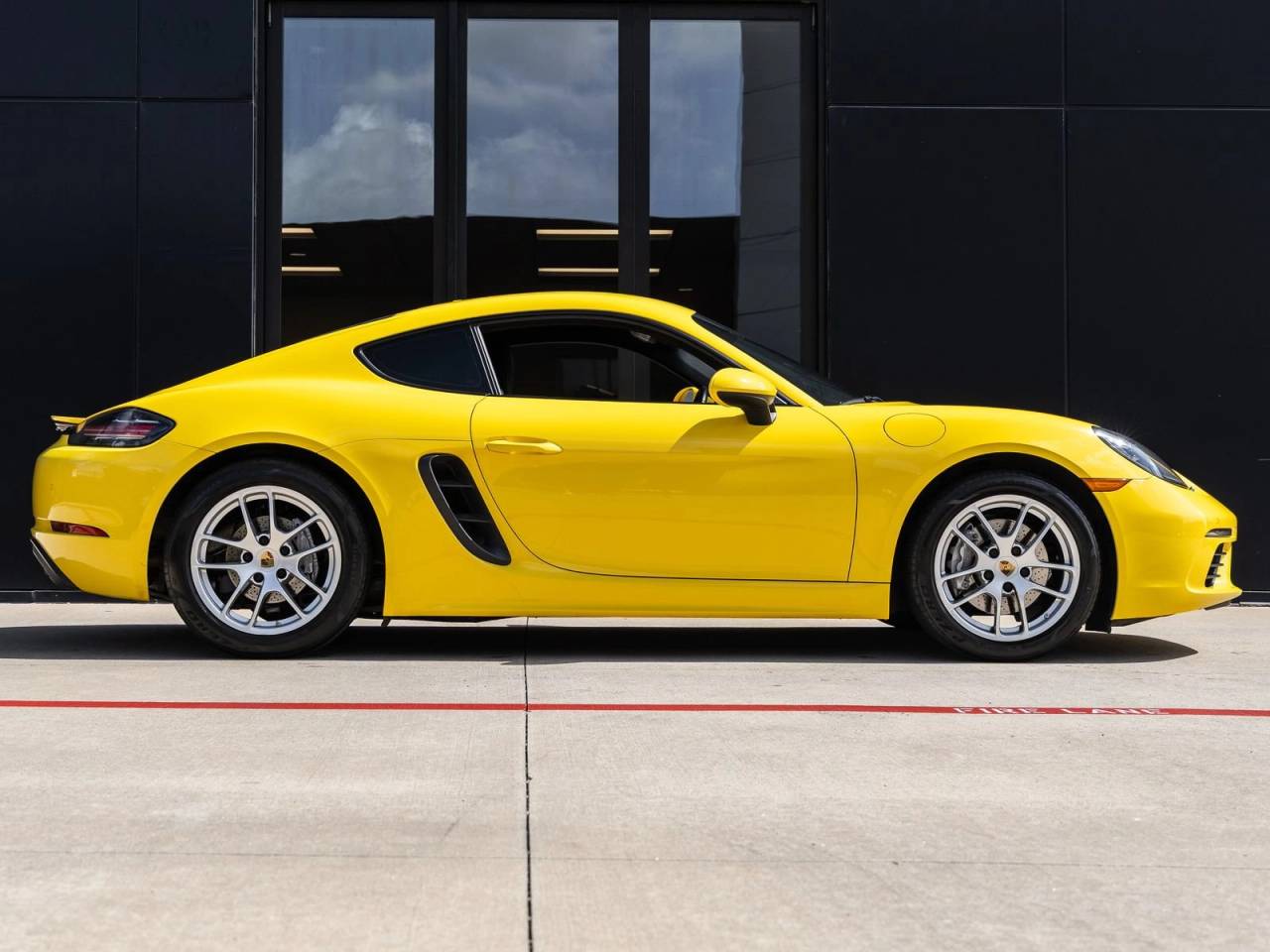 2019 Porsche 718 Cayman
