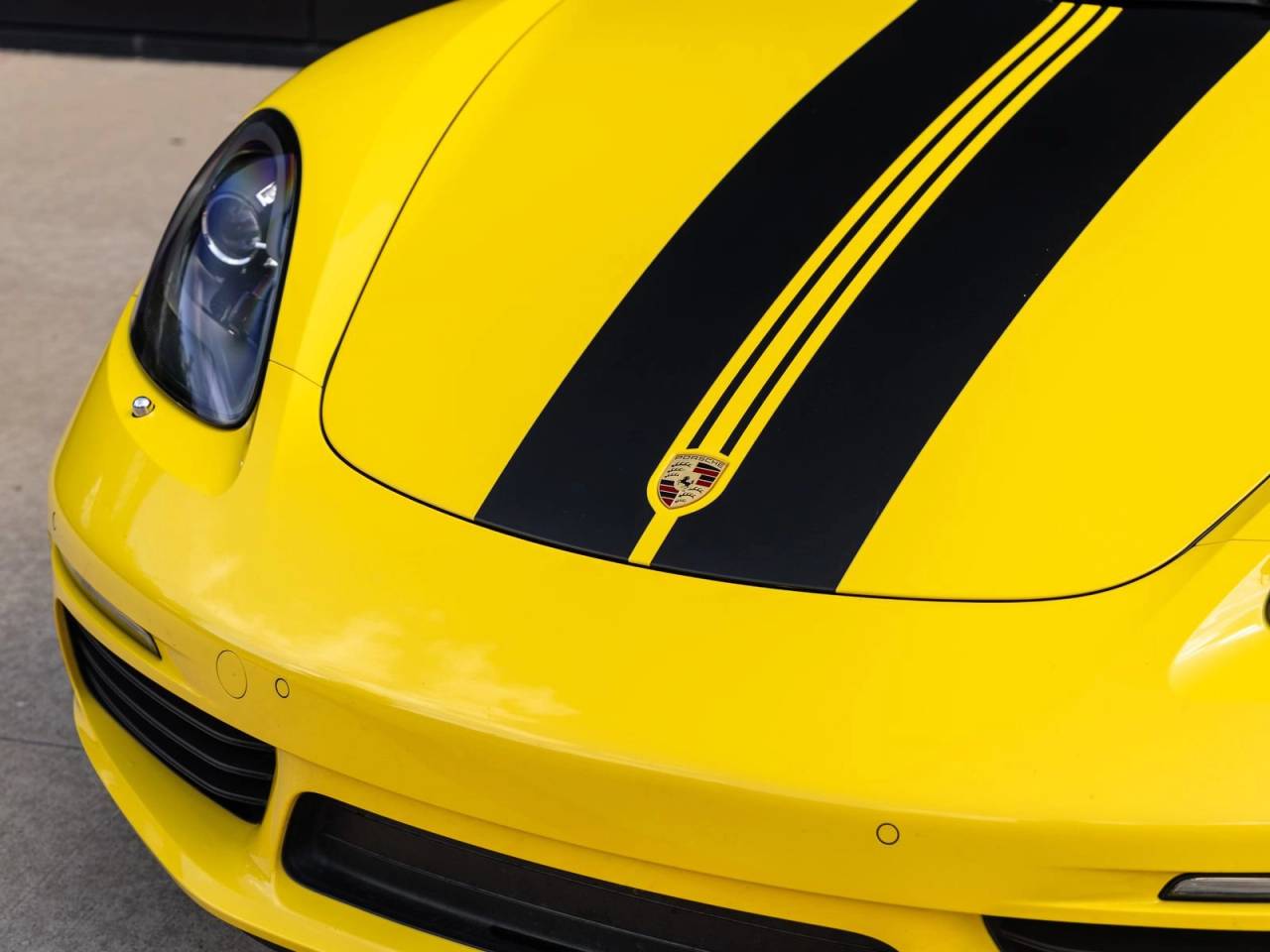 2019 Porsche 718 Cayman