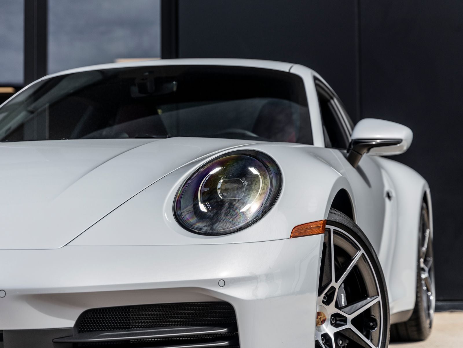 2025 Porsche 911 Carrera