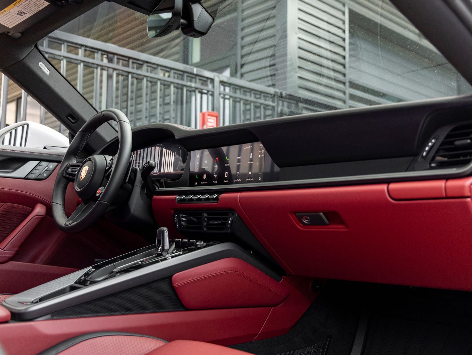 2025 Porsche 911 Carrera