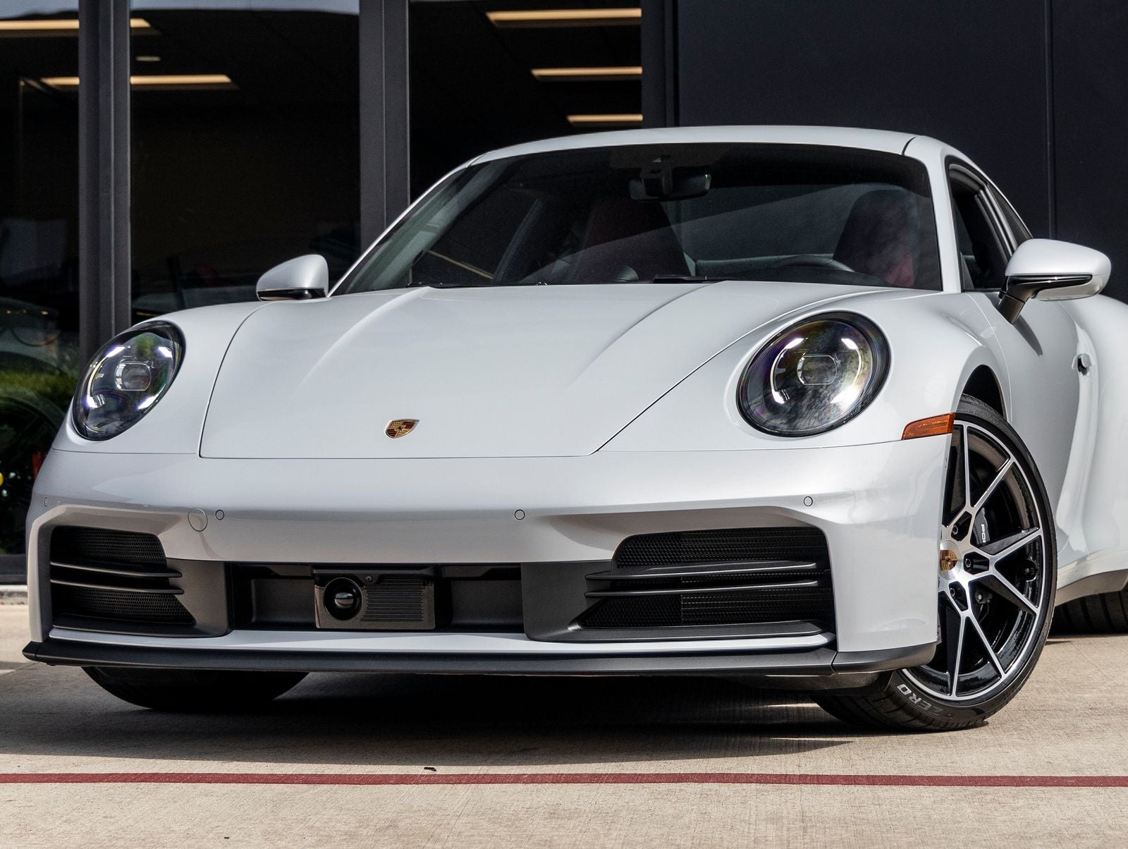 2025 Porsche 911 Carrera