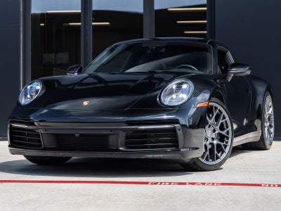 2021 Porsche 911 Carrera