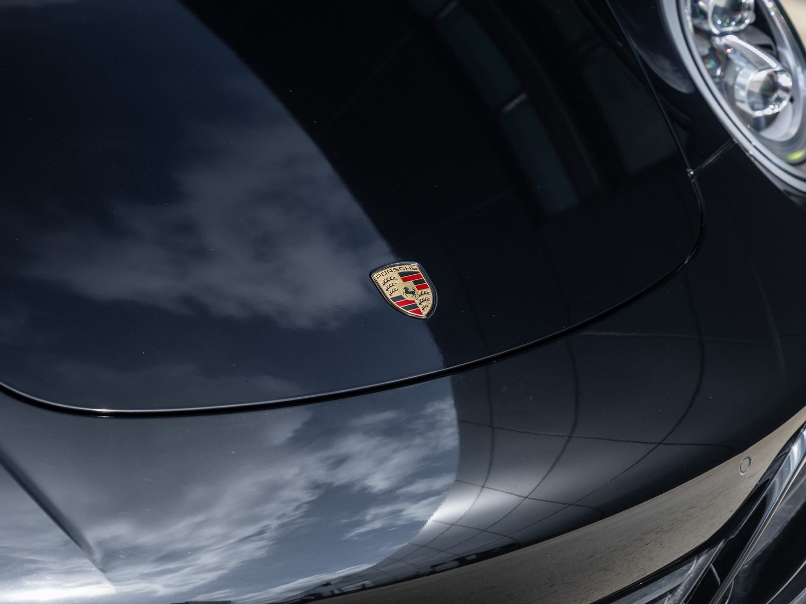 2019 Porsche 911 Carrera