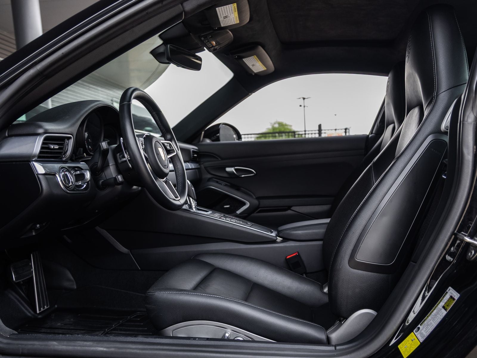 2019 Porsche 911 Carrera