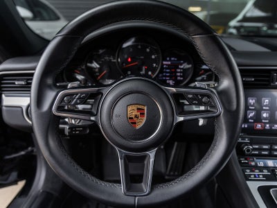 2019 Porsche 911 Carrera