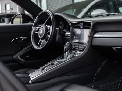 2019 Porsche 911 Carrera