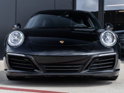 2019 Porsche 911 Carrera