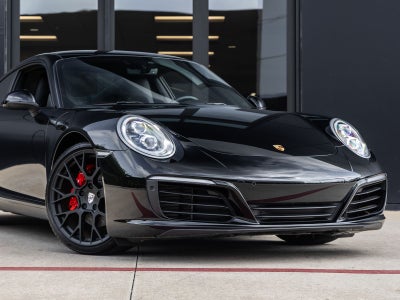 2019 Porsche 911 Carrera