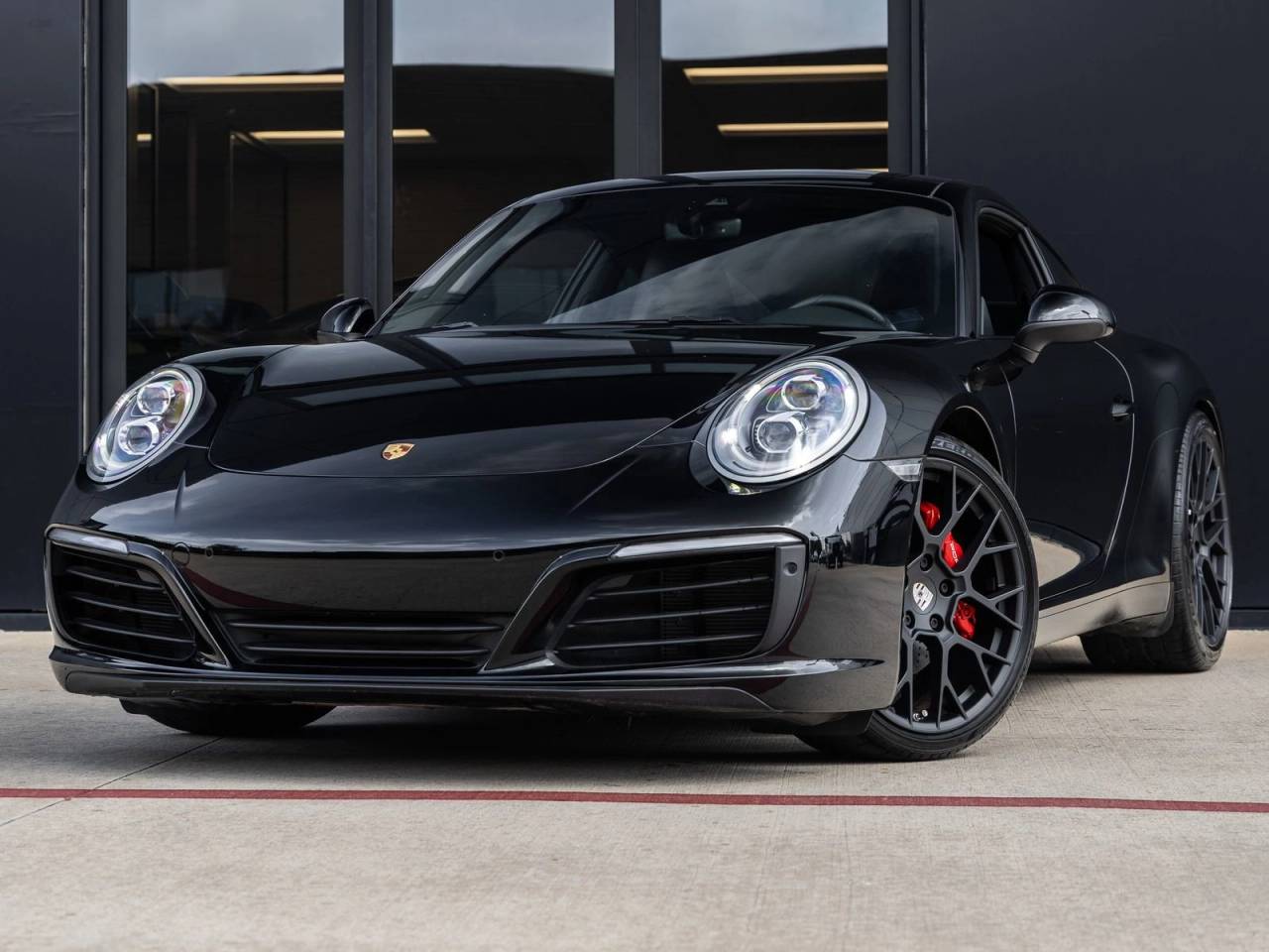 2019 Porsche 911 Carrera