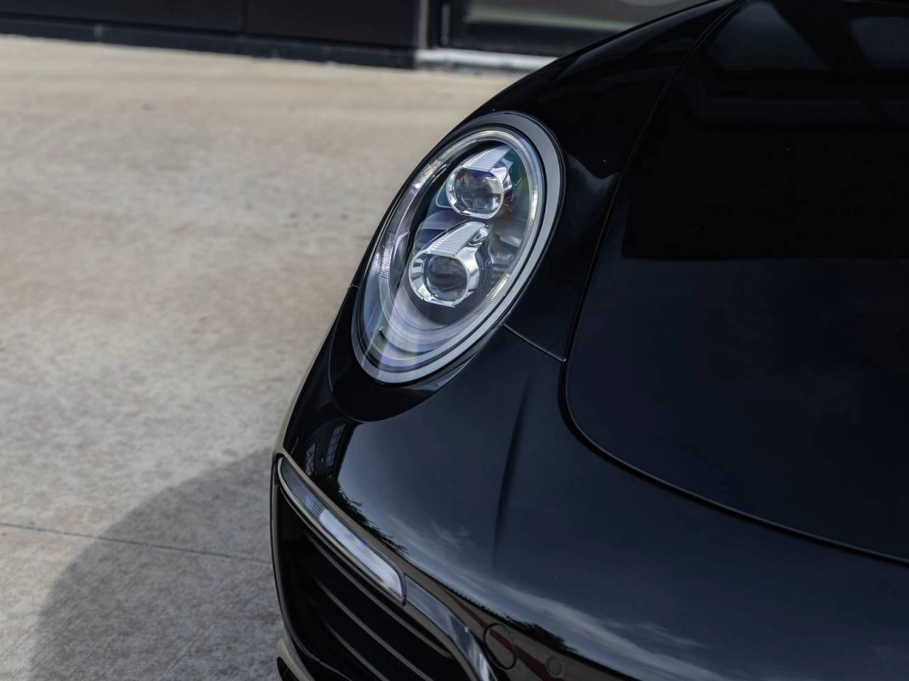 2019 Porsche 911 Carrera