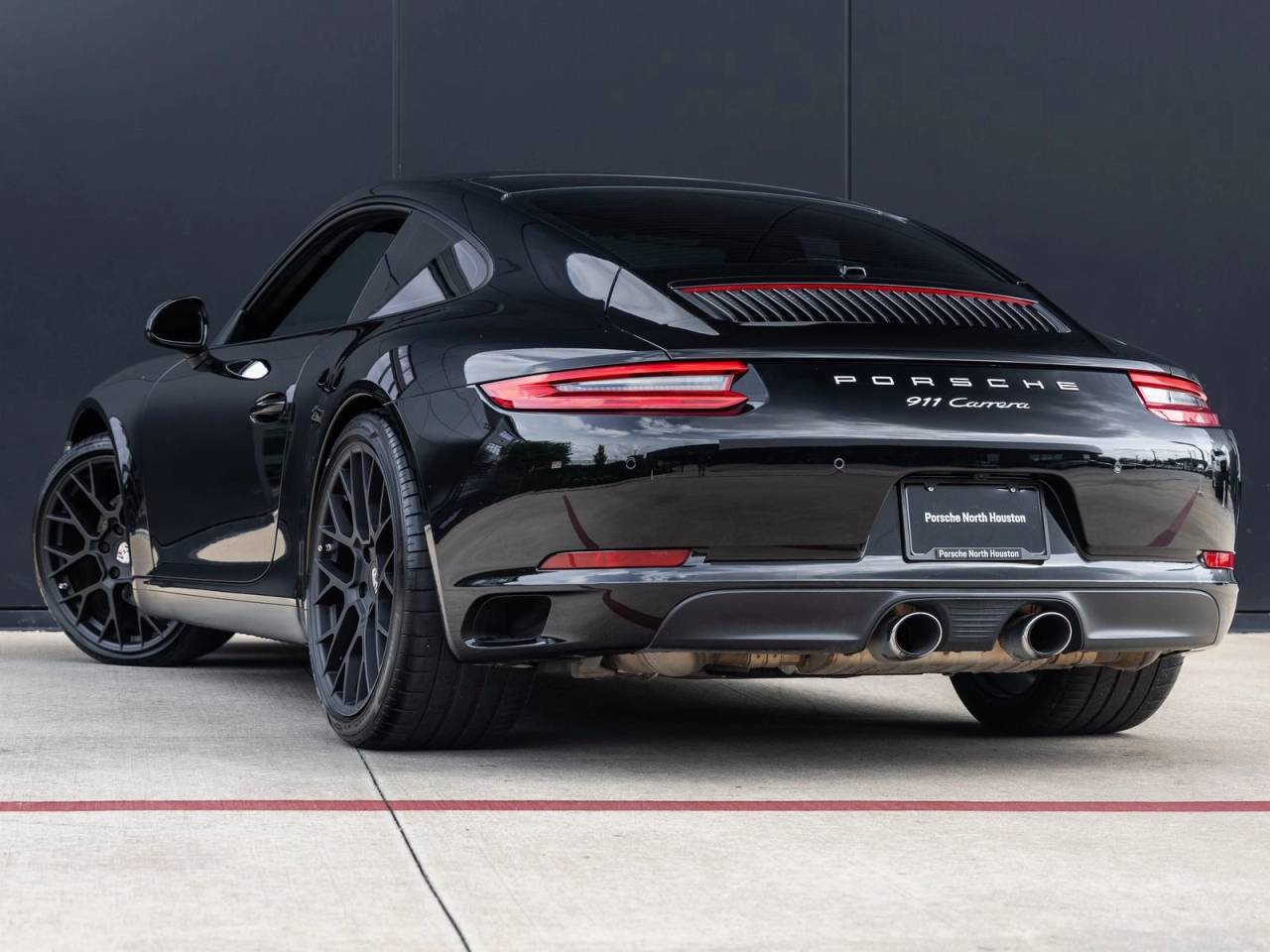 2019 Porsche 911 Carrera
