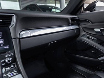 2019 Porsche 911 Carrera